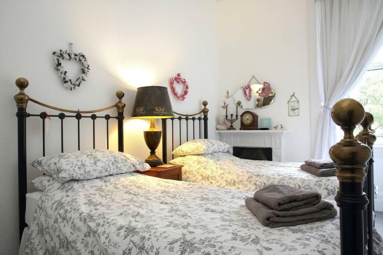 5 Star Beautiful & Vintage, Spacious Apt In Chic Location! Edinburgh Exterior photo